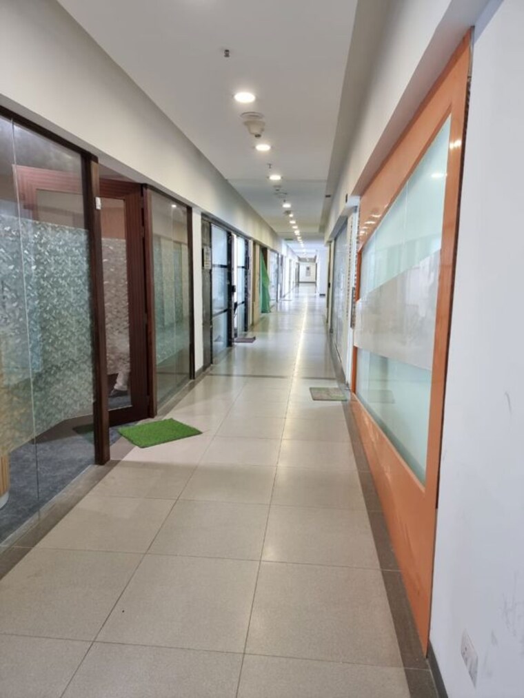 undefined, ild-trade-centre Commercial Office Space 1150 Sq.Ft. In Sector 47 Gurgaon 9800628