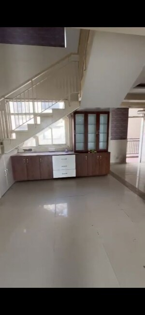 Kitchen in 6 BHK Apartment at Omaxe Heights, Sector 86 – for Rent