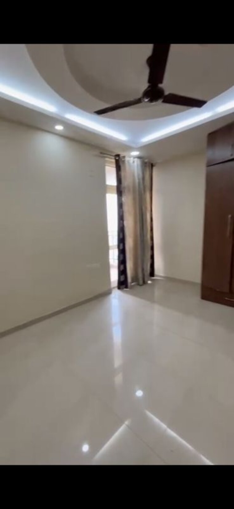 Room, omaxe-heights 6 Bedroom 4300 Sq.Ft. Apartment In Sector 86 Faridabad 9800635