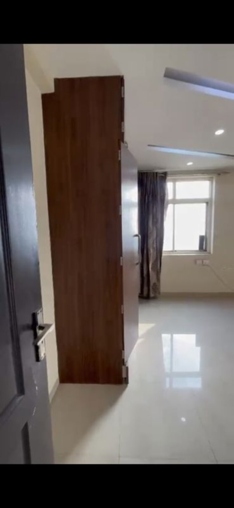 undefined, omaxe-heights 6 Bedroom 4300 Sq.Ft. Apartment In Sector 86 Faridabad 9800635