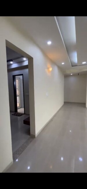 Building Lobby in 6 BHK Apartment at Omaxe Heights, Sector 86 – for Rent