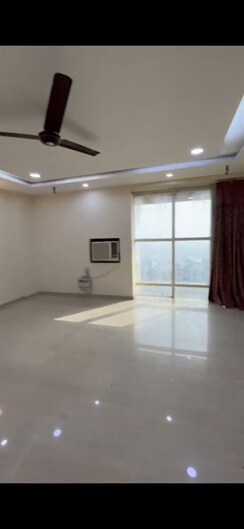 6 BHK Apartment For Rent in Omaxe Heights