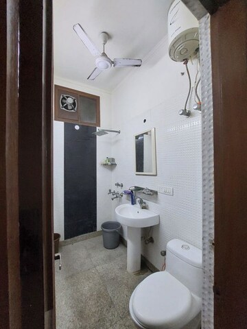 Bathroom in 1 BHK Builder Floor at Lajpat Nagar I – for Rent