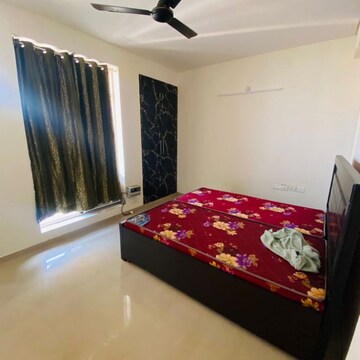 Bedroom in 4 BHK Apartment at Sector 4a – for Rent