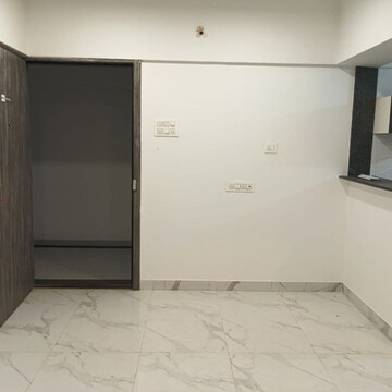 Room in 1 BHK Apartment at Suvan Shades, Mundhwa – for Rent