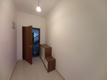 Furnished Amenities in 2 BHK Apartment at Royal Ton, Richmond Town – for Sale