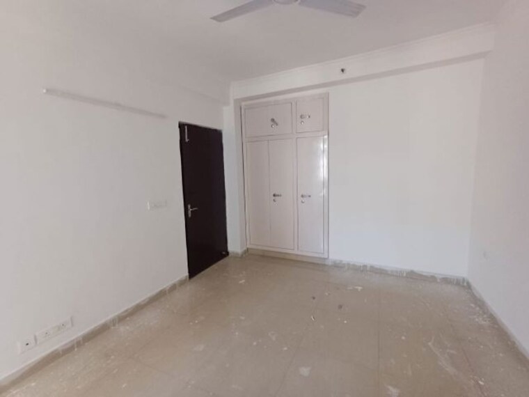 Room, amrapali-silicon-city 3 Bedroom 1835 Sq.Ft. Apartment In Sector 76 Noida 9800655