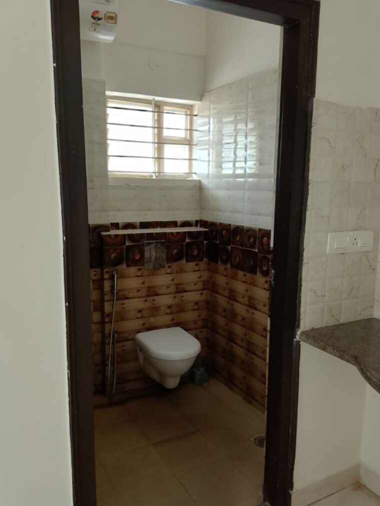 Bathroom, golden-key 4 Bedroom 5000 Sq.Ft. Penthouse In Benson Town Bangalore 8180608