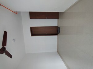 Furnished Amenities in 1 BHK Apartment at Kalpataru Immensa D, Kolshet Road – for Rent