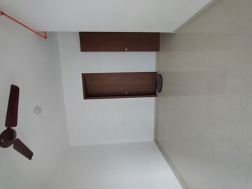 Furnished Amenities in 1 BHK Apartment at Kalpataru Immensa D, Kolshet Road – for Rent