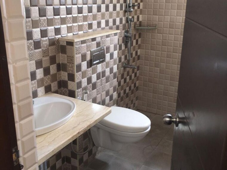 Bathroom, benson-manor 3 Bedroom 2000 Sq.Ft. Apartment In Benson Town Bangalore 8972704