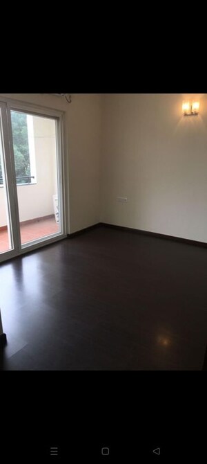 Room in 3 BHK Apartment at Benson Manor, Benson Town – for Sale