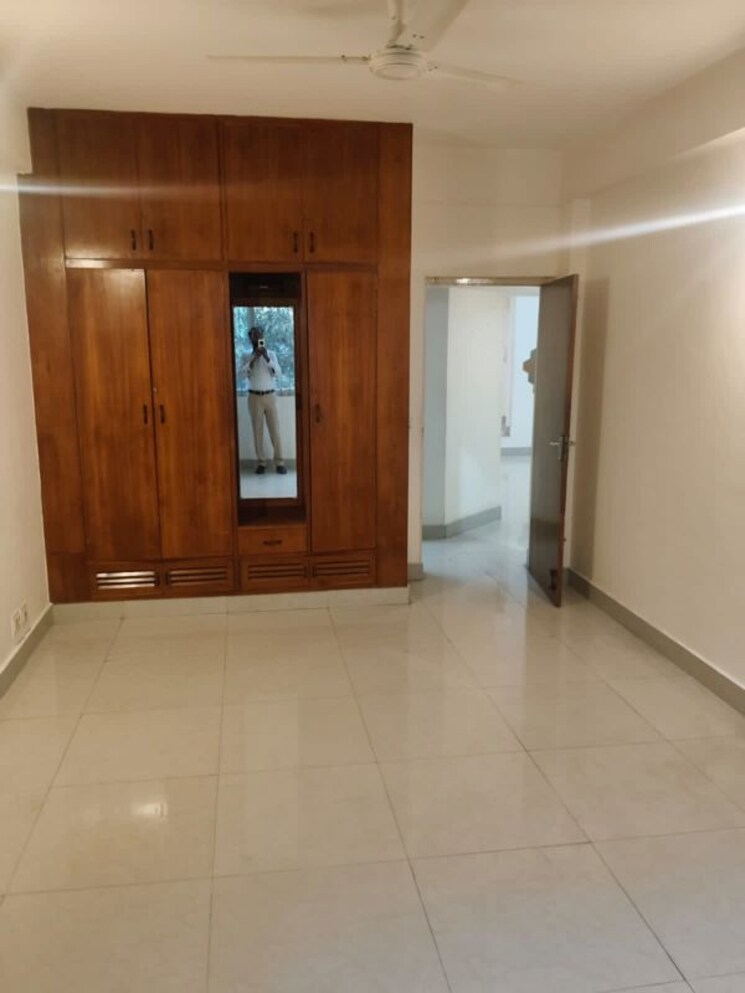 Room, sns-villa 3 Bedroom 2000 Sq.Ft. Apartment In Lavelle Road Bangalore 9674203