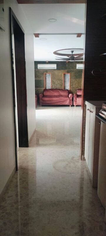 Bathroom in 4 BHK Apartment at Akshar Shreeji Heights, Seawoods – for Rent