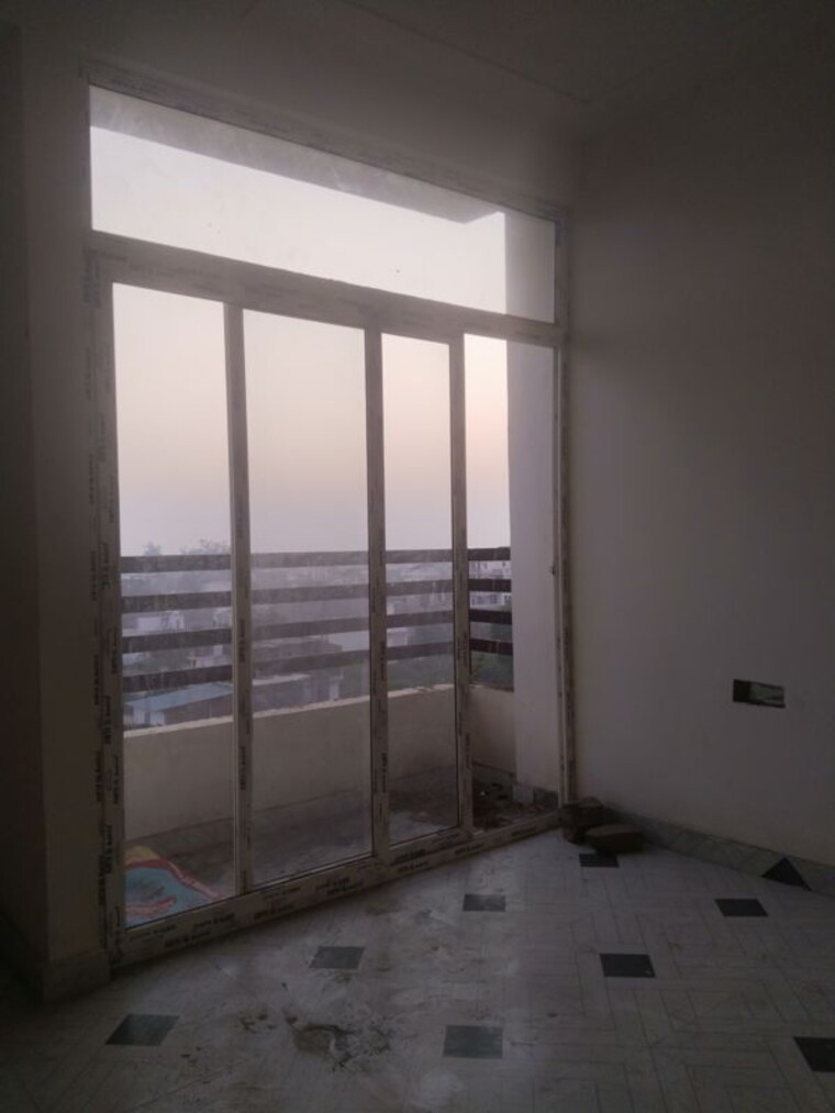 Room, malhour 2 Bedroom 850 Sq.Ft. Apartment In Malhour Lucknow 9800691