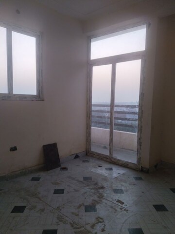 Room in 2 BHK Apartment at Malhour – for Sale