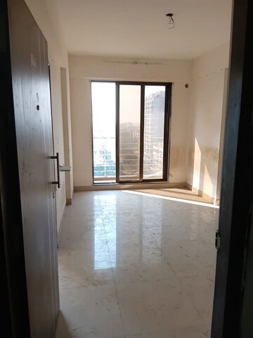 Room in 1 BHK Apartment at Ornate Galaxy, Naigaon East – for Rent
