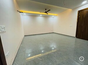 Room in 3 BHK Builder Floor at Palam Vihar Extension – for Rent