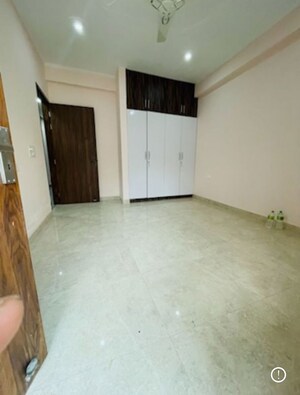 Room in 3 BHK Builder Floor at Palam Vihar Extension – for Rent