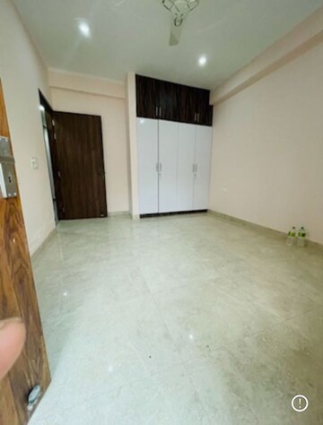 Room in 3 BHK Builder Floor at Palam Vihar Extension – for Rent