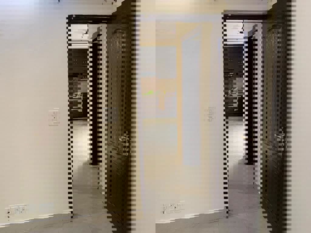 2 BHK + Extra Room Apartment For Sale in Amrapali Zodiac