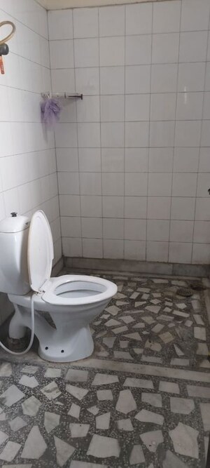 Bathroom in 2 BHK Apartment at RWA Apartments Sector 29, Sector 29 – for Rent