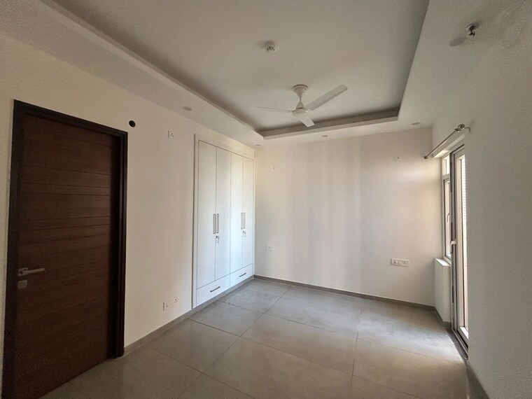 Room, ace-parkway 3 Bedroom 1750 Sq.Ft. Apartment In Sector 150 Noida 9800705