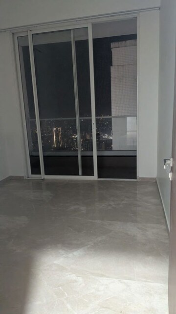 Room in 4 BHK Apartment at Omkar Alta Monte, Malad East – for Rent