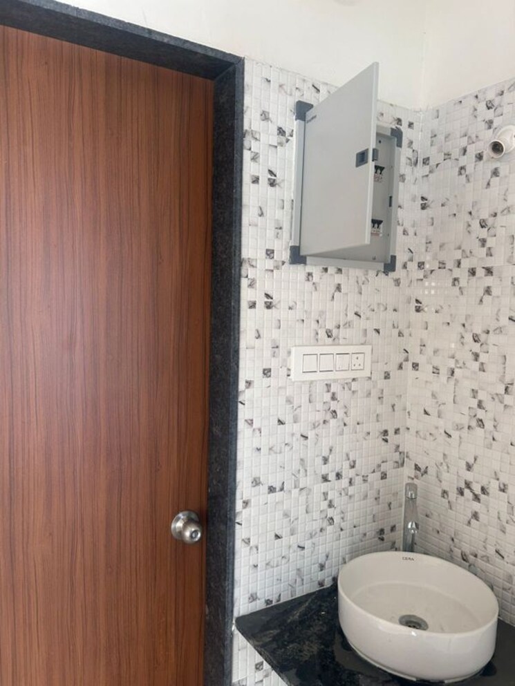 Bathroom, vrunda-shlok 3 Bedroom 1003 Sq.Ft. Apartment In Moshi Pune 9800715