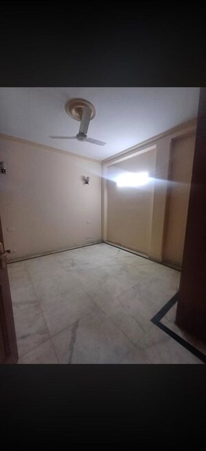 Room in 3 BHK Builder Floor at Kalkaji – for Rent