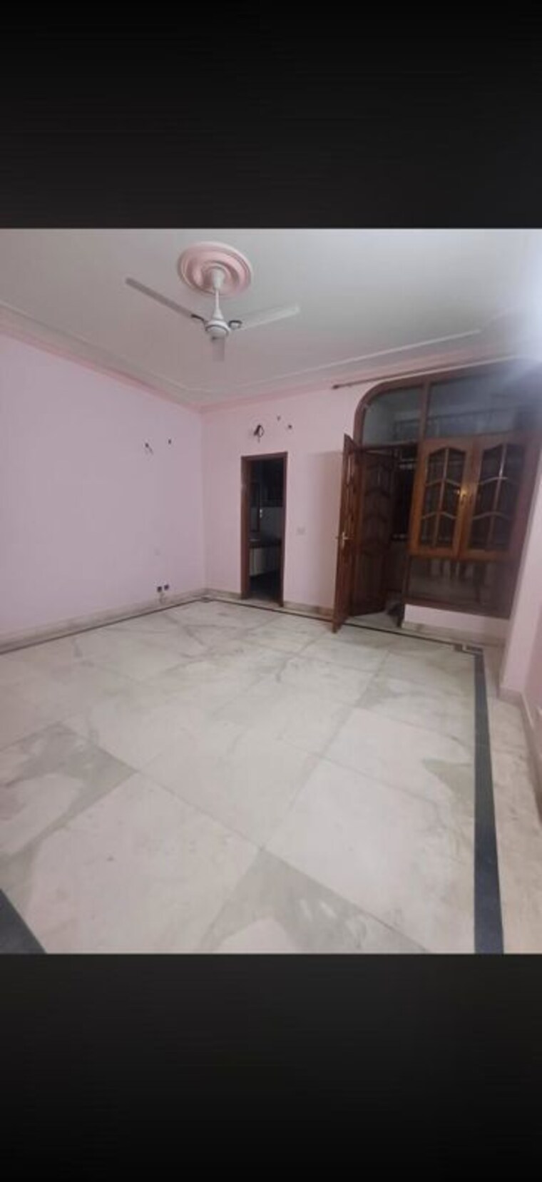 Room, kalkaji 3 Bedroom 1800 Sq.Ft. Builder Floor In Kalkaji Delhi 9800716