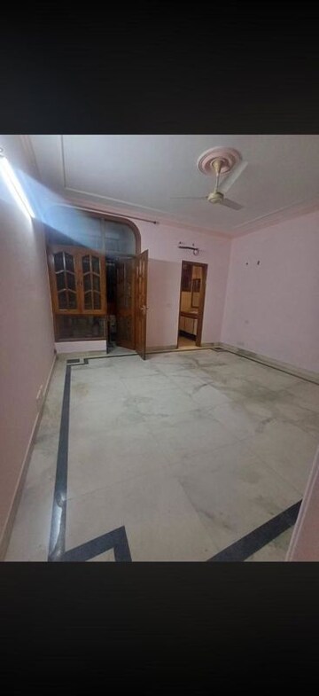 3 BHK Builder Floor For Rent in Kalkaji