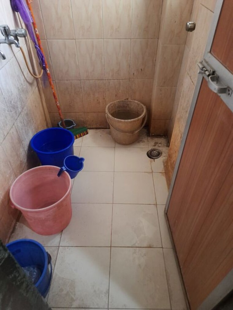 Bathroom, kalina 1 Bedroom 400 Sq.Ft. Apartment In Kalina Mumbai 9800721