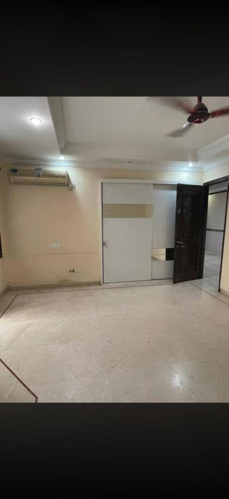 Room, greater kailash 4 Bedroom 2500 Sq.Ft. Builder Floor In Greater Kailash Delhi 9800731