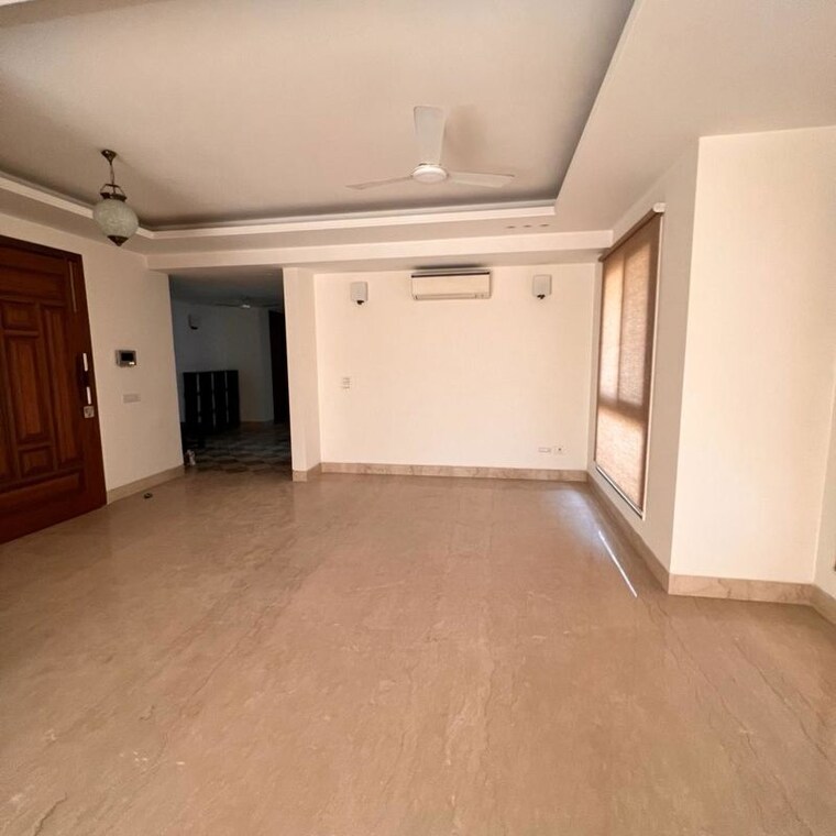 Room, green park 3 Bedroom 2500 Sq.Ft. Builder Floor In Green Park Delhi 9800735