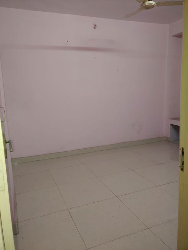 Room, sector 4 kopar khairane 2 Bedroom 1000 Sq.Ft. Apartment In Sector 4 Kopar Khairane Navi Mumbai 9800750