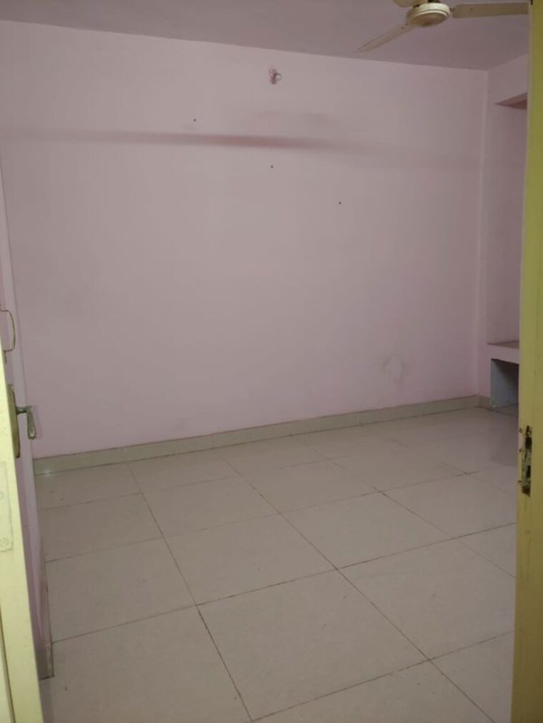 Room, sector 4 kopar khairane 2 Bedroom 1000 Sq.Ft. Apartment In Sector 4 Kopar Khairane Navi Mumbai 9800750