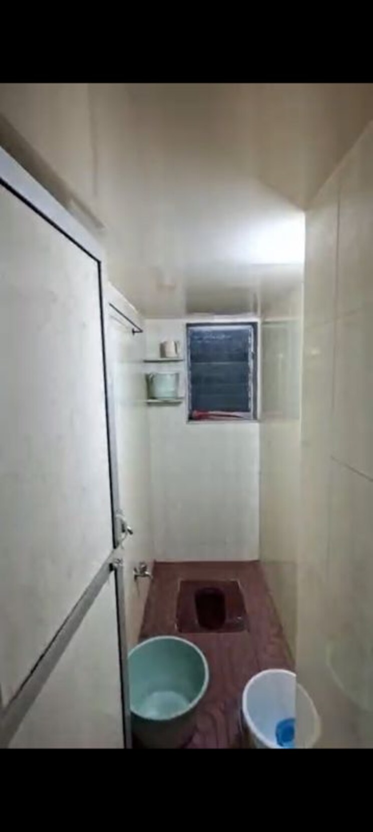 Bathroom, vakola 1 Bedroom 500 Sq.Ft. Apartment In Vakola Mumbai 9800762