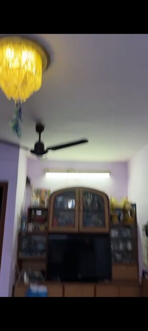 Furnished Amenities in 1 BHK Apartment at Sagar Avenue, Santacruz East – for Rent