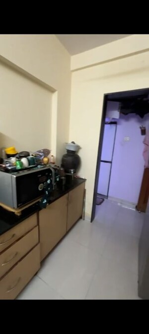 Master Bedroom in 1 BHK Apartment at Sagar Avenue, Santacruz East – for Rent