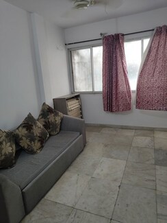 1 BHK + Study Room Apartment For Rent in Vakola