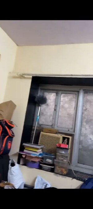 Furnished Amenities in 1 BHK Apartment at Vakola – for Rent
