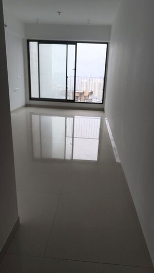 Room in 2 BHK Apartment at Sunteck City Avenue 4, Goregaon West – for Rent