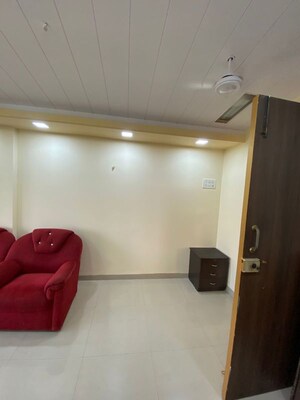 Furnished Amenities in 1 BHK Apartment at Vakola – for Rent
