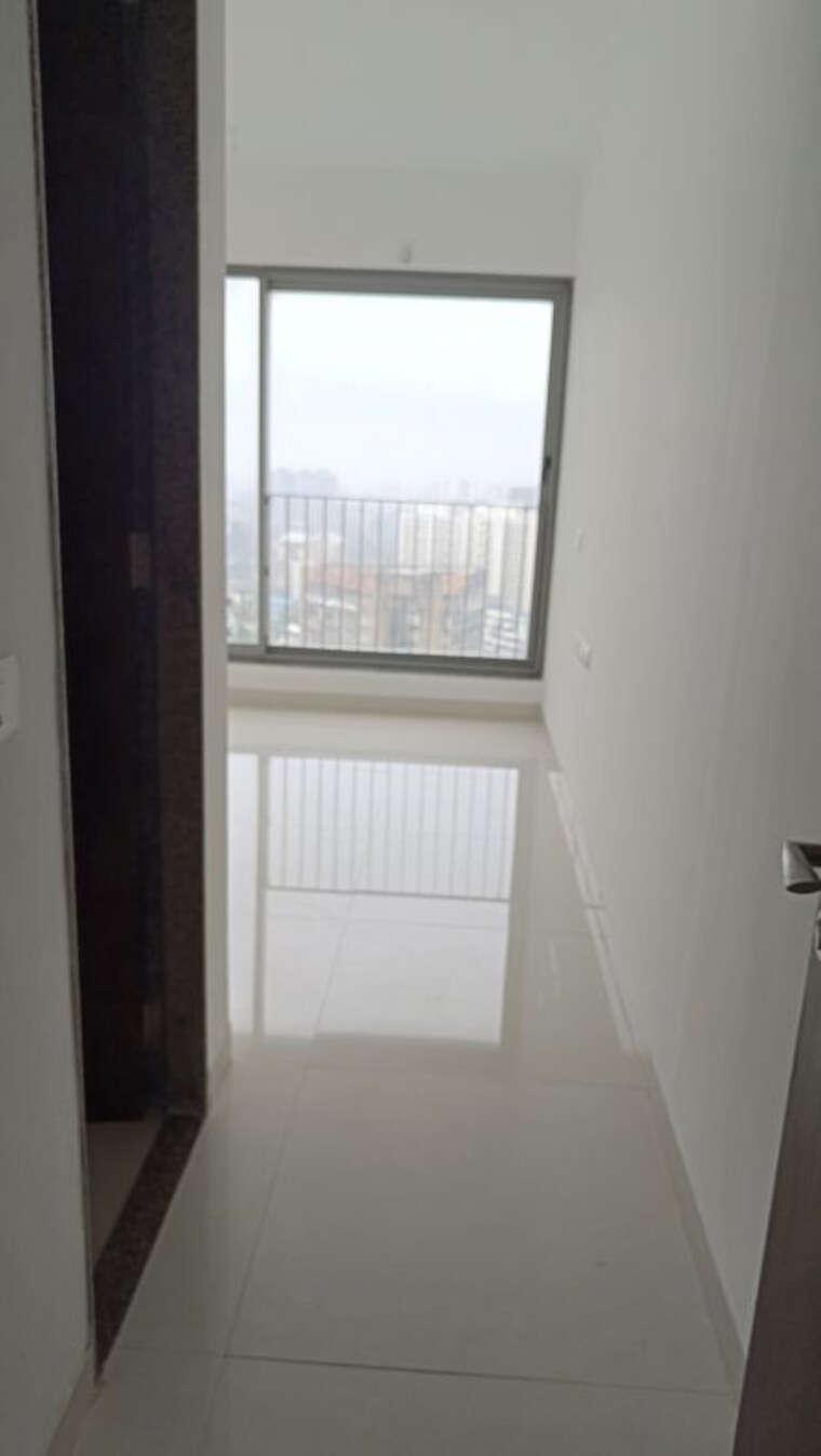 Bathroom, sunteck-city-avenue-4 3 Bedroom 1036 Sq.Ft. Apartment In Goregaon West Mumbai 9800797