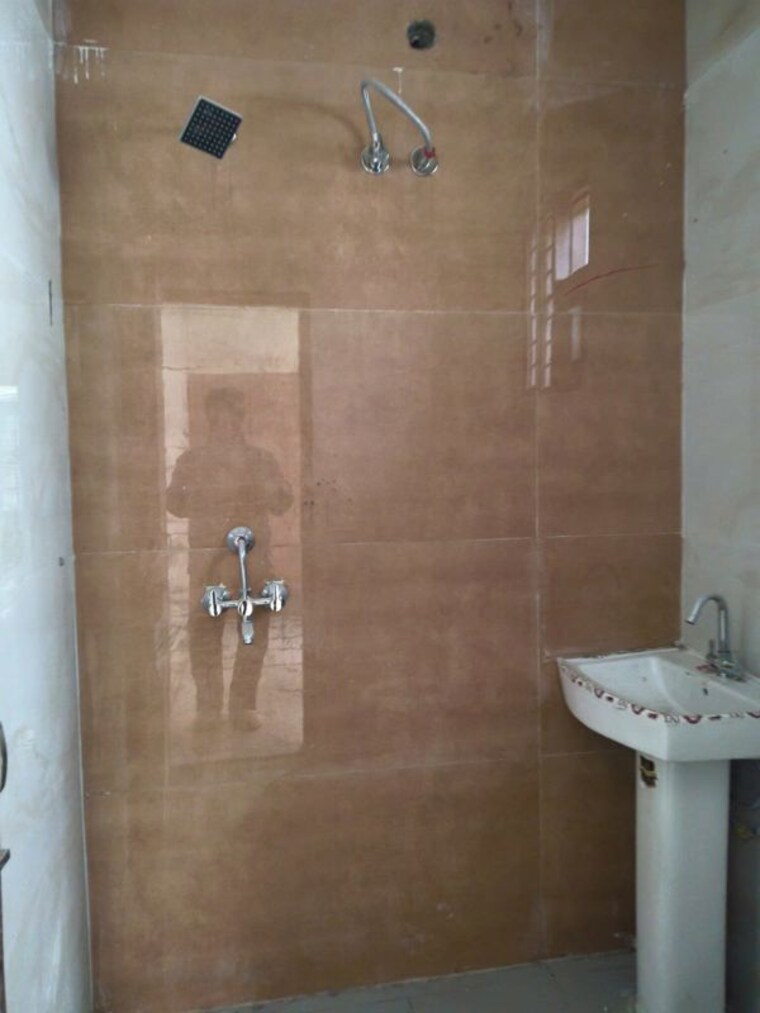 Bathroom, sector 115 2 Bedroom 1000 Sq.Ft. Builder Floor In Sector 115 Chandigarh 9800832