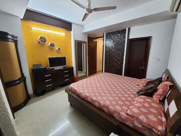 Bedroom in 3 BHK Builder Floor at Ansal API Palm Grove, KharaR-Banur Road – for Rent
