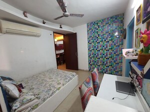 Bedroom in 3 BHK Builder Floor at Ansal API Palm Grove, KharaR-Banur Road – for Rent