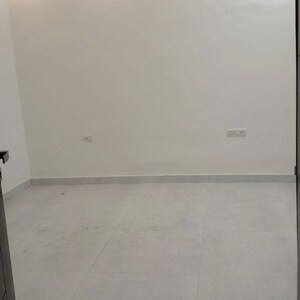 Room in 3.5 BHK Independent House at Vasant Vihar – for Rent