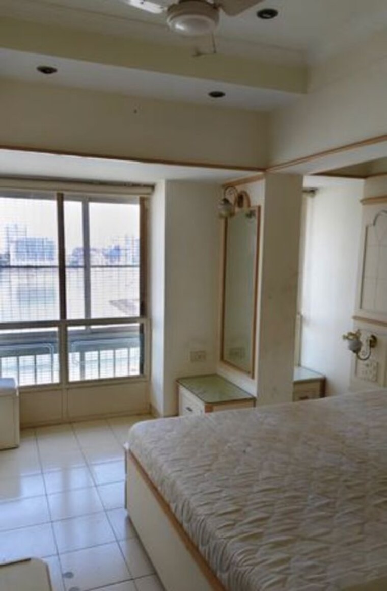 Room, cuffe parade 3 Bedroom 1300 Sq.Ft. Apartment In Cuffe Parade Mumbai 9794284